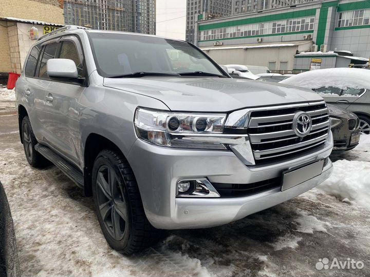 Рестайлинг Toyota Land Cruiser 200