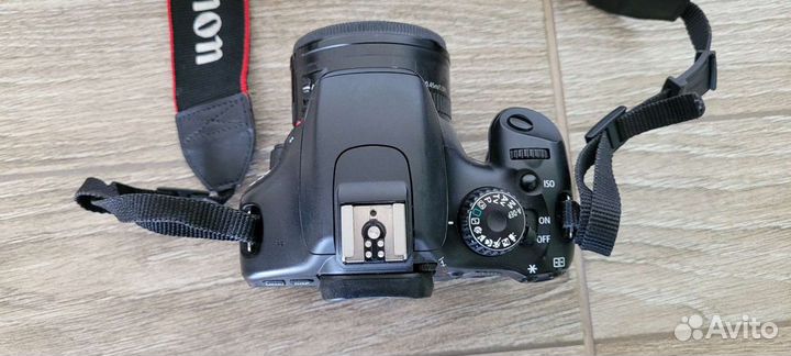 Зеркальный фотоаппарат canon 550d