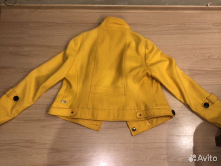 Пальто женское укороченное