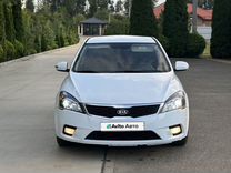 Kia Ceed 1.6 AT, 2012, 171 300 км, с пробегом, цена 890 000 руб.