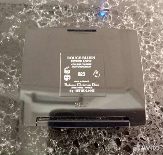 Румяна Dior Rouge blush power look 823