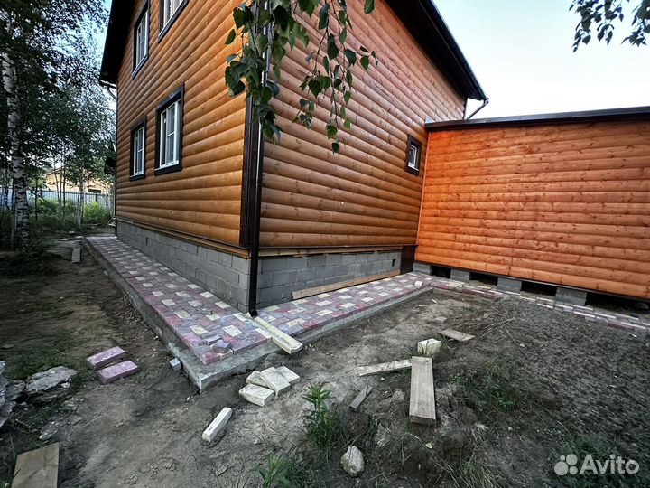 Строительная бригада/бригада строителей