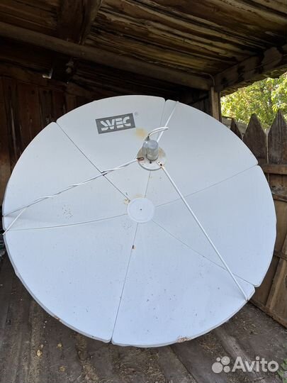 Антенна спутниковая