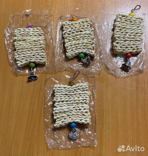 Игрушка для птиц