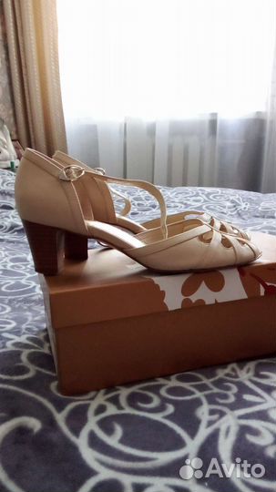 Босоножки женские 37 размер