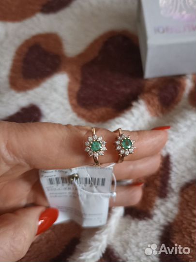Золотые серьги с изумрудами/подвеска/кольцо