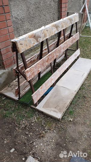 Продам пирамиду для стекла