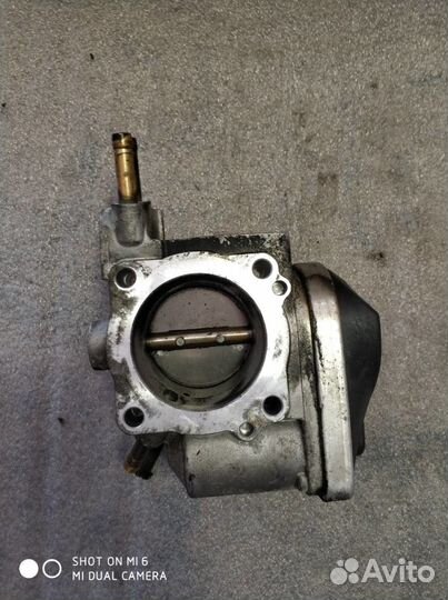 Дроссельная заслонка VAG 06B 133 062 L пассат Б5