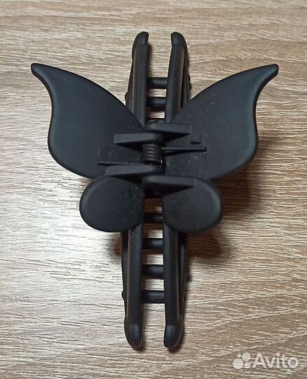 Заколки для волос