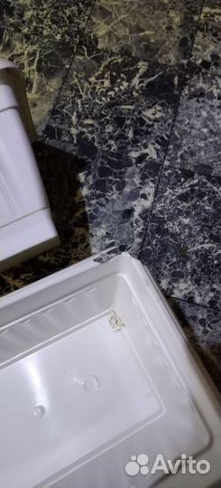 Вазон с подставкой балконный