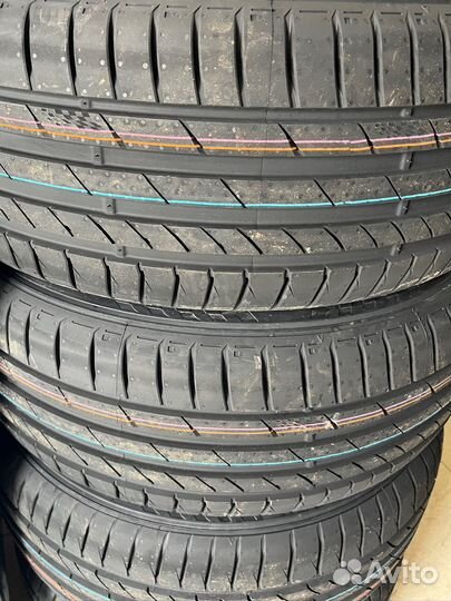 Kumho Ecsta PS71 275/50 R20 113Y