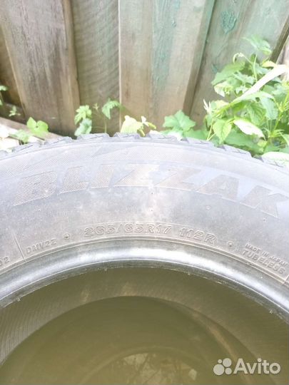 Bridgestone Blizzak DM-V1 265/65 R17