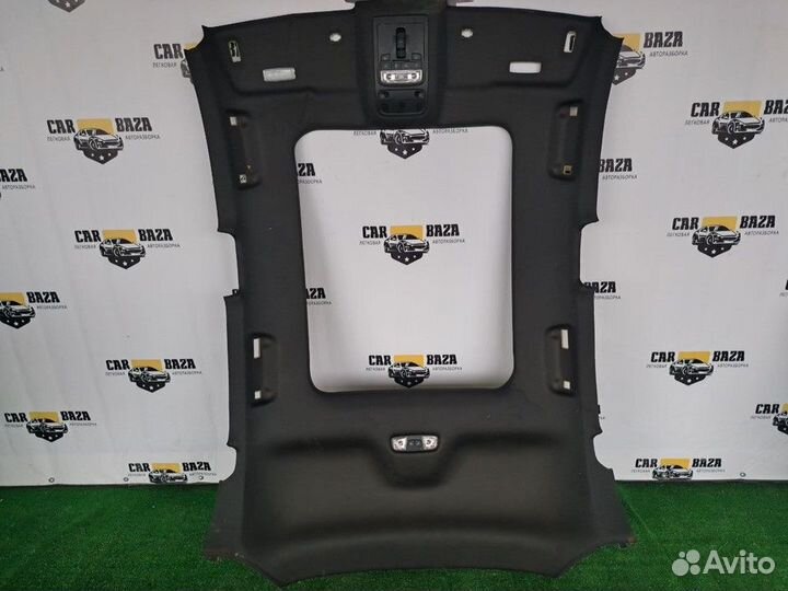 Обшивка потолка Audi Q3