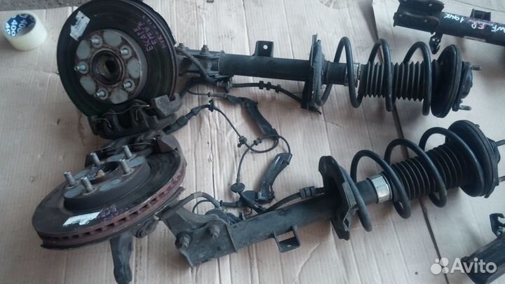 Ford Escape Maverick Tribute 2001-2012 г стойки