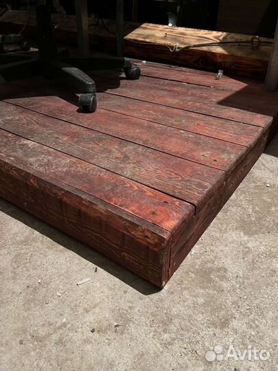 Подиум деревянный