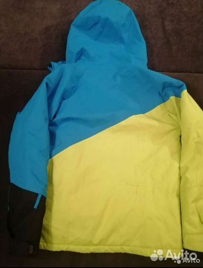 Куртка горнолыжная