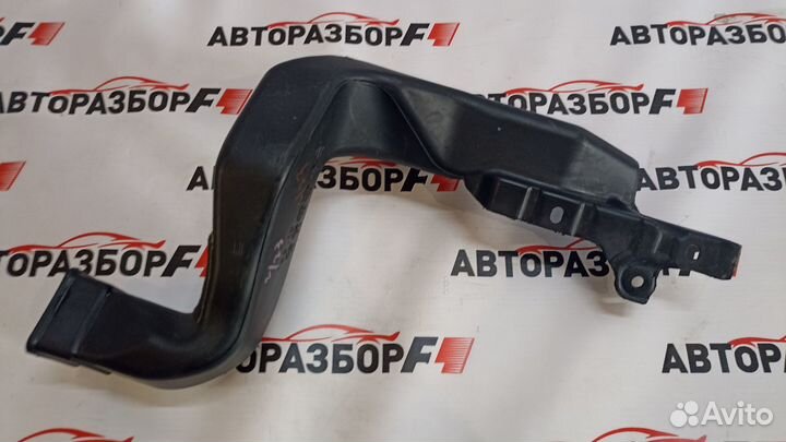 Mazda 3 BL Воздуховод правый