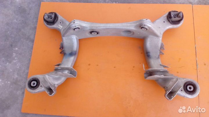 Подрамник задний на Mercedes W222 S class