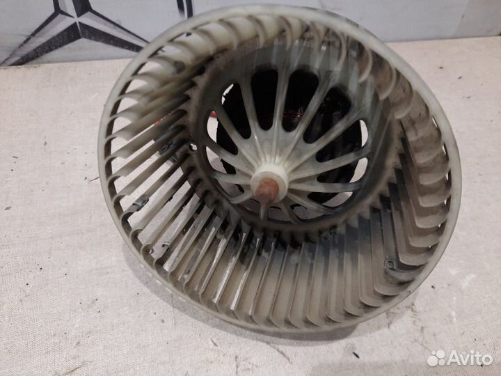 Мотор печки Mercedes C200 W204 271.950 2008