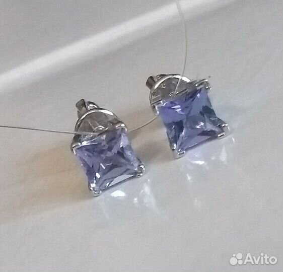 585 серьги нат.танзаниты 0,682ct Новые гвоздики