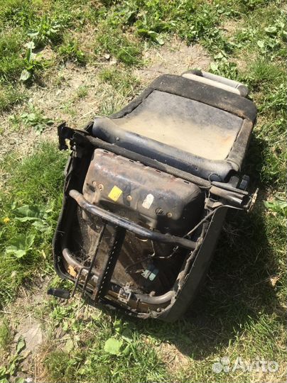 Сидения для машины