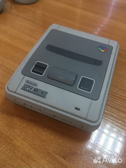 Оригинальная приставка super Nintendo classic