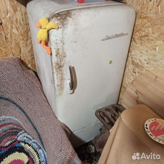 Холодильник ЗИЛ