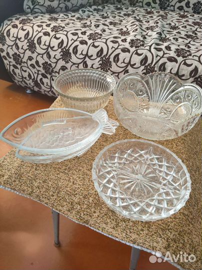 Набор бокалов и рюмок