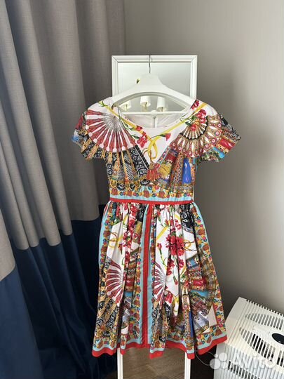 Платье Dolce Gabbana 36