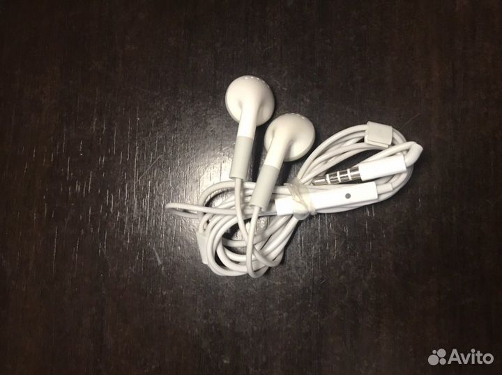 Аксессуары для iPhone