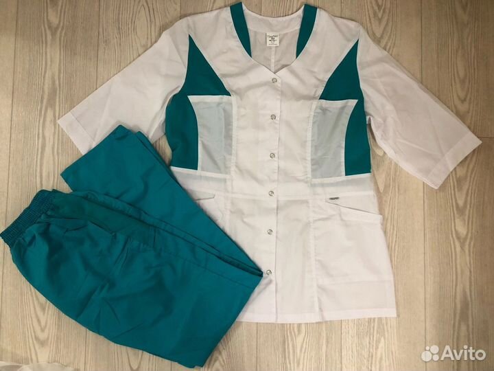 Медицинский костюм новый