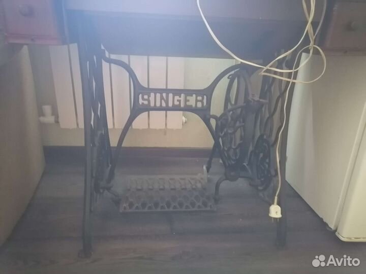 Швейная машина Singer