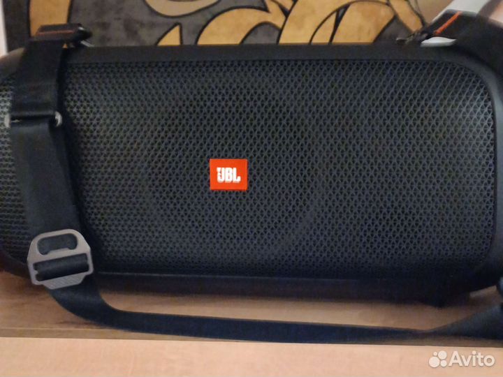 Mini JBL PartyBox On-The-Go