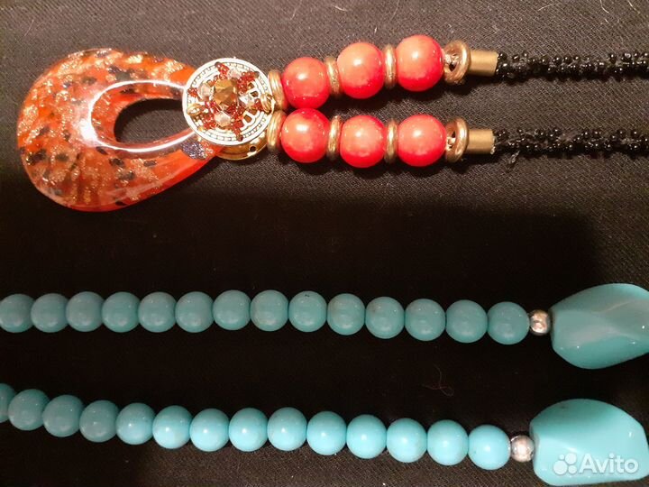 Бижутерия-1: бусы, кулоны, броши