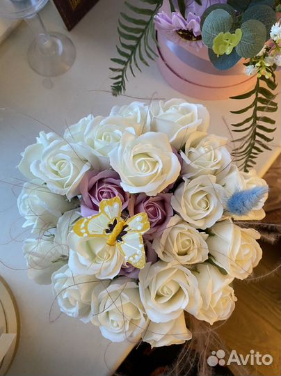 Букет композиции из 25 роз, из мыла, для декора