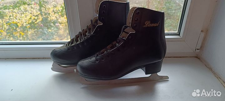 Коньки фигурные