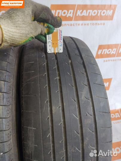 Yokohama BluEarth RV-02 215/55 R17