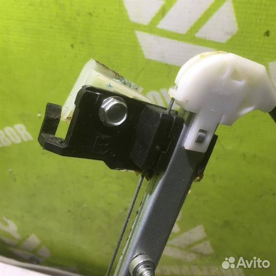 Стеклоподъемник механ. задний левый Мазда Мазда