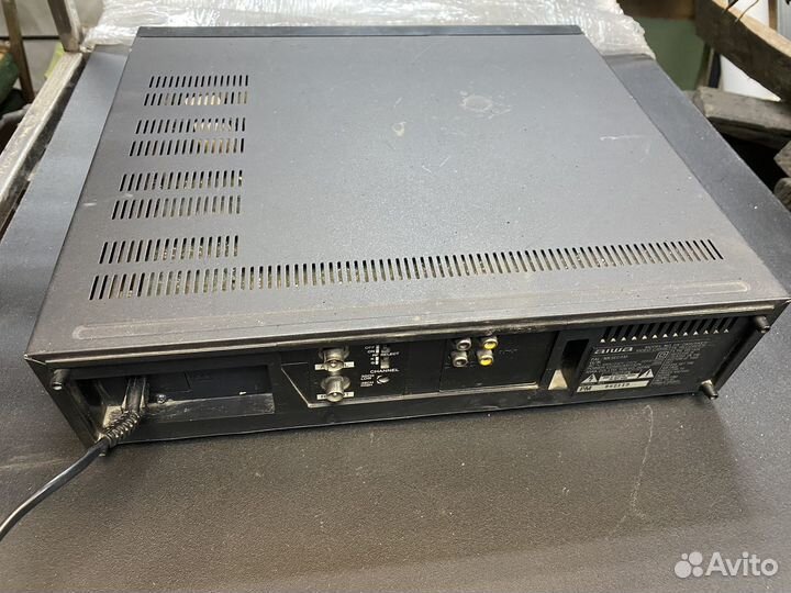 Видеомагнитофон aiwa