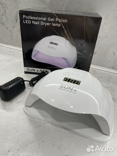 Новая лампа для маникюра и педикюра