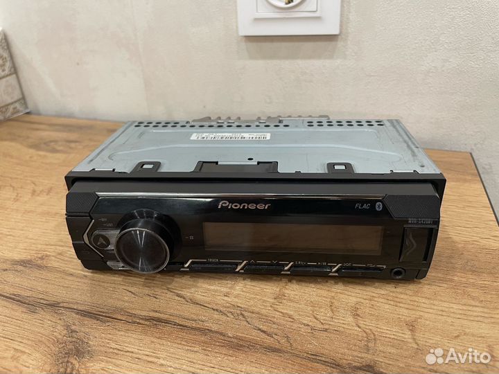 Магнитола Pioneer MVH-S420BT