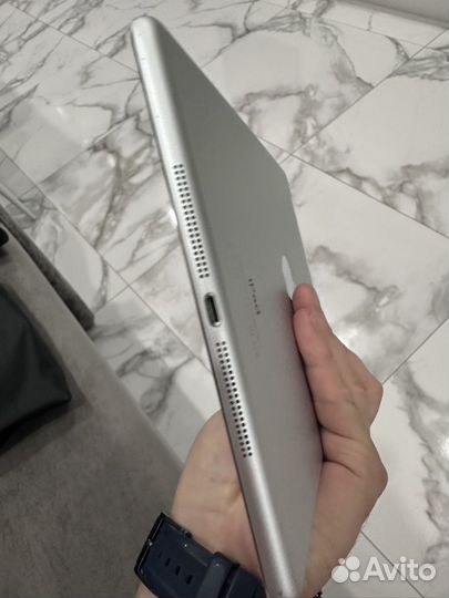 iPad A1475 на iPad Air (Wi-Fi + Cellular)