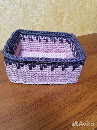 Вязаная корзина
