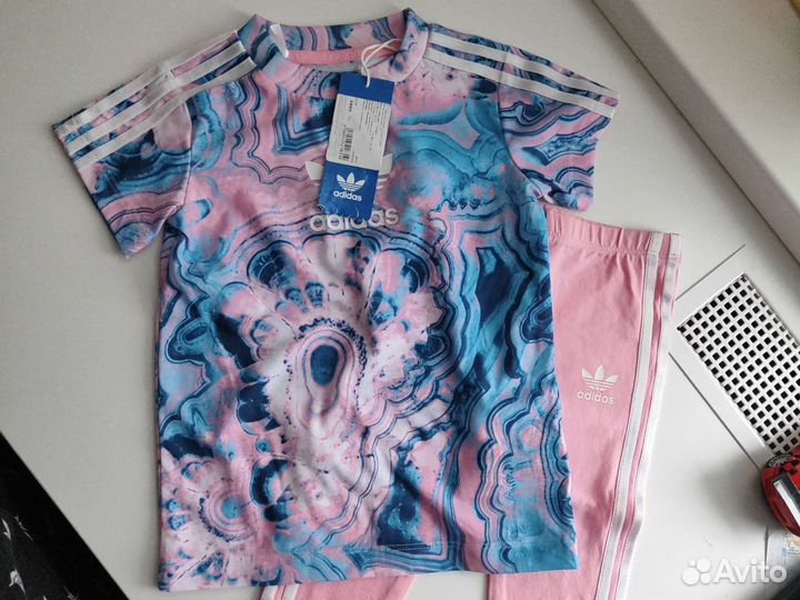 Спортивный костюм adidas