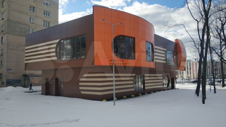 Сдам торговое помещение, 913 м²