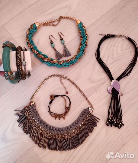 Украшение бохо из бисера