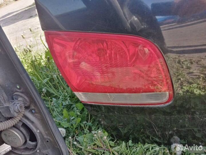 Фонарь задний правый Volkswagen Touareg 2007
