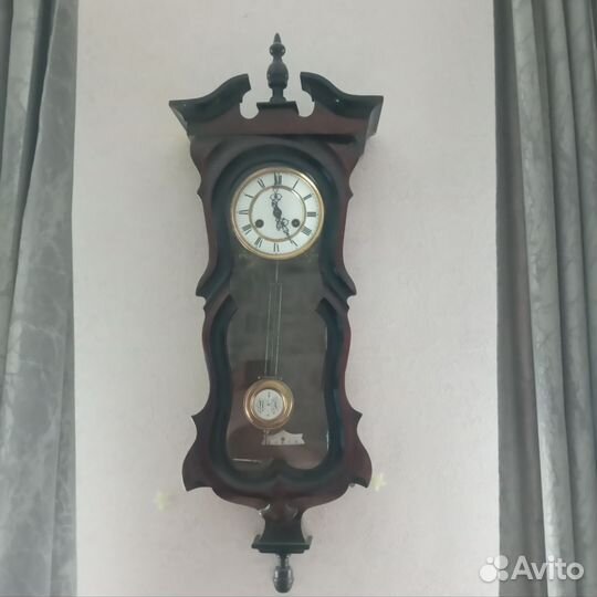 Часы настенные старинные