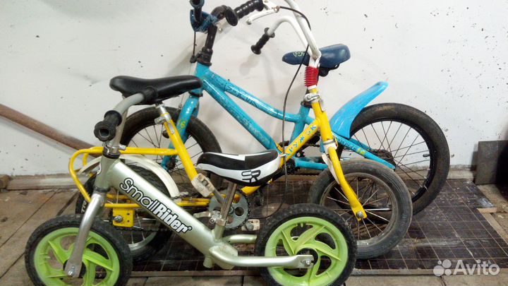 2 детских велосипеда и беговел