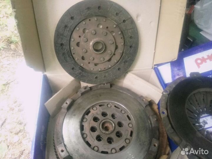 Сцепление в сборе на Ssang young action бензин